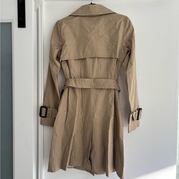 Banana Republic Beige Double-Breasted Trench Coat - Picture 7 of 9